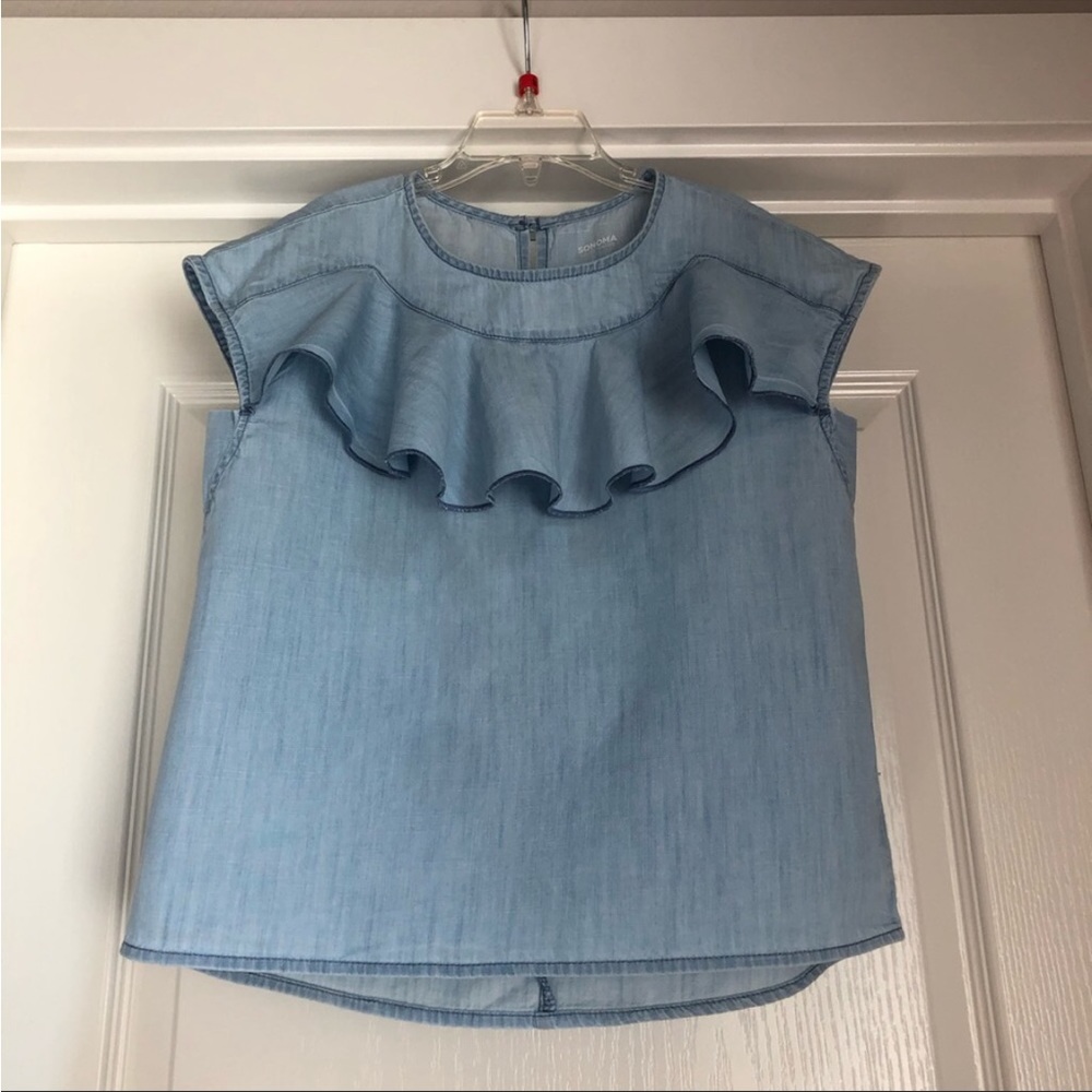 Beautiful girls top.